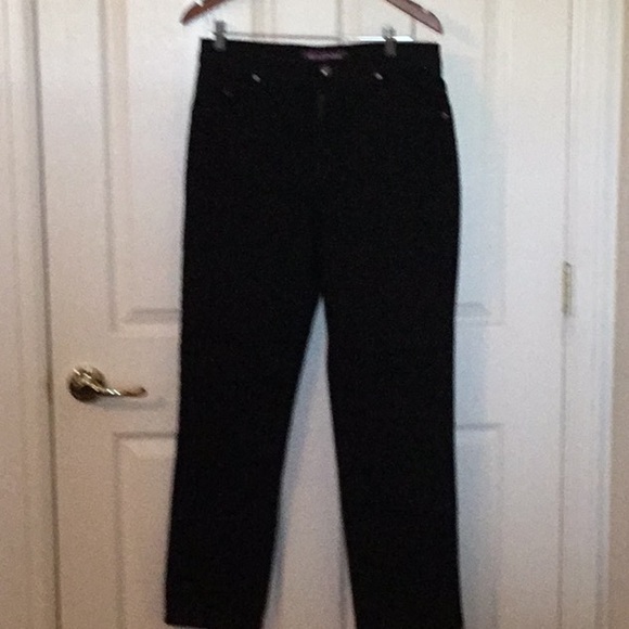 Gloria Vanderbilt Denim - NWOT Gloria Vanderbilt Jeans